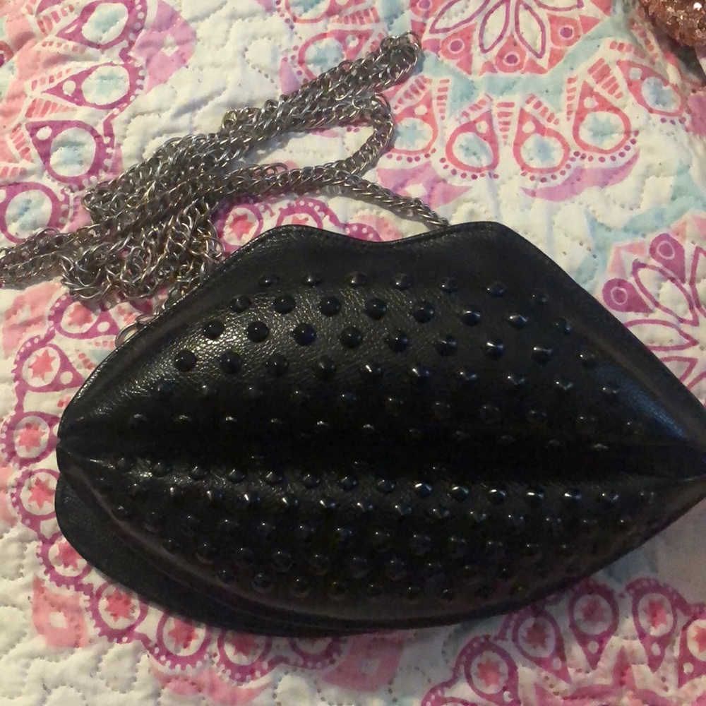 Small Lips Purse